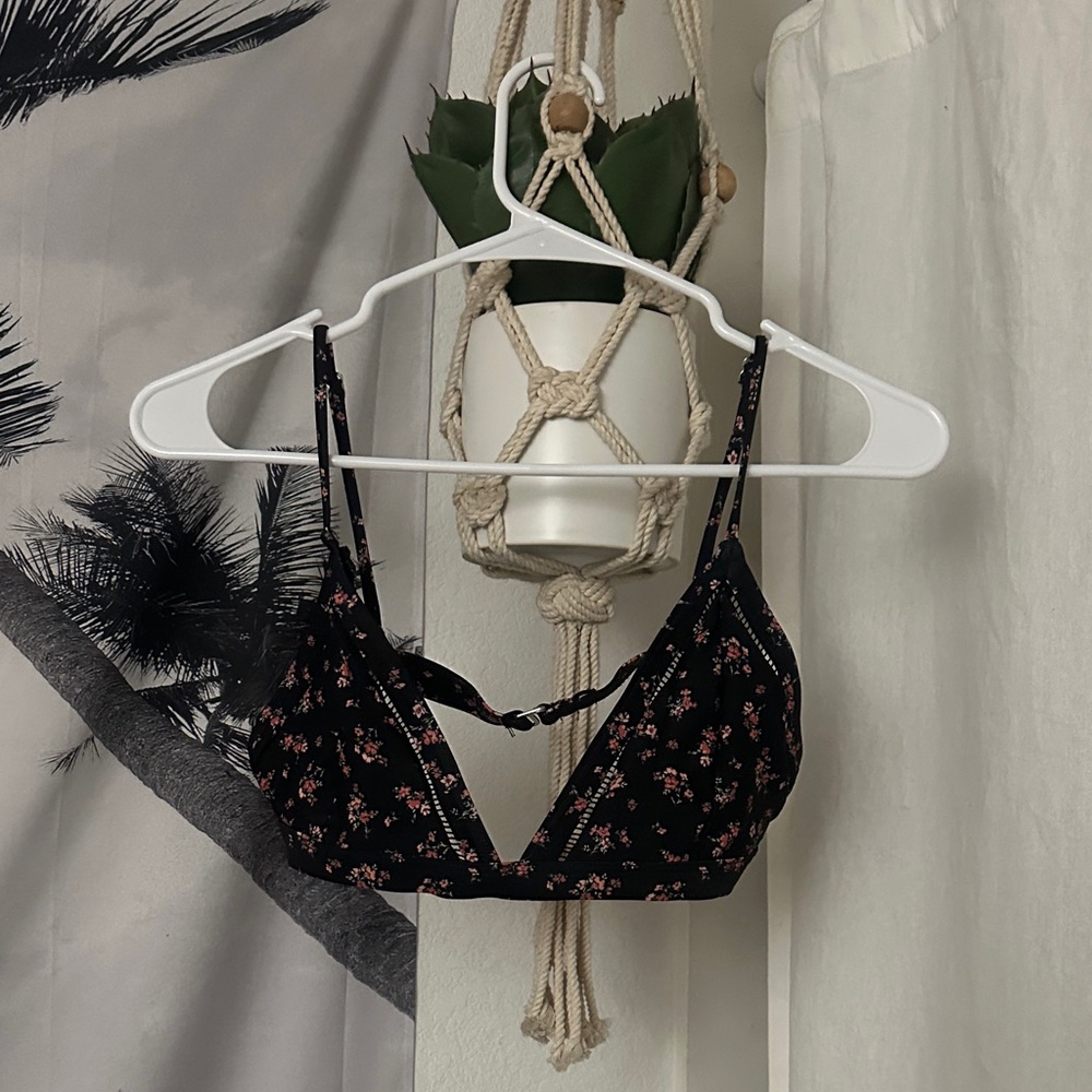 Full Tilt Black Floral Bikini Top